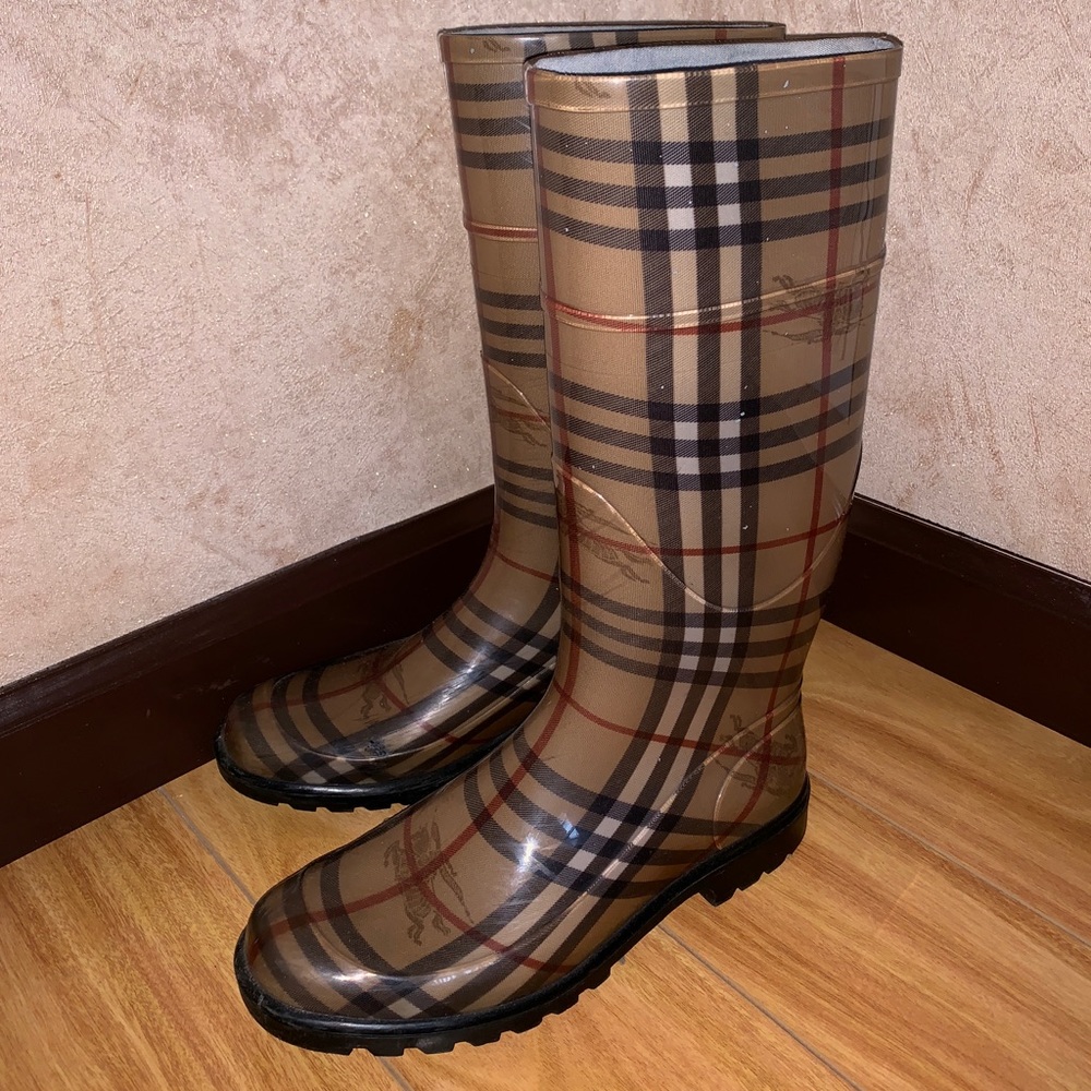 Burberry rain boots